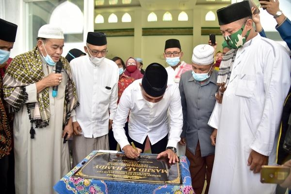 Gubernur Edy Rahmayadi Resmikan Masjid Al Hamdy Datuk Kabu